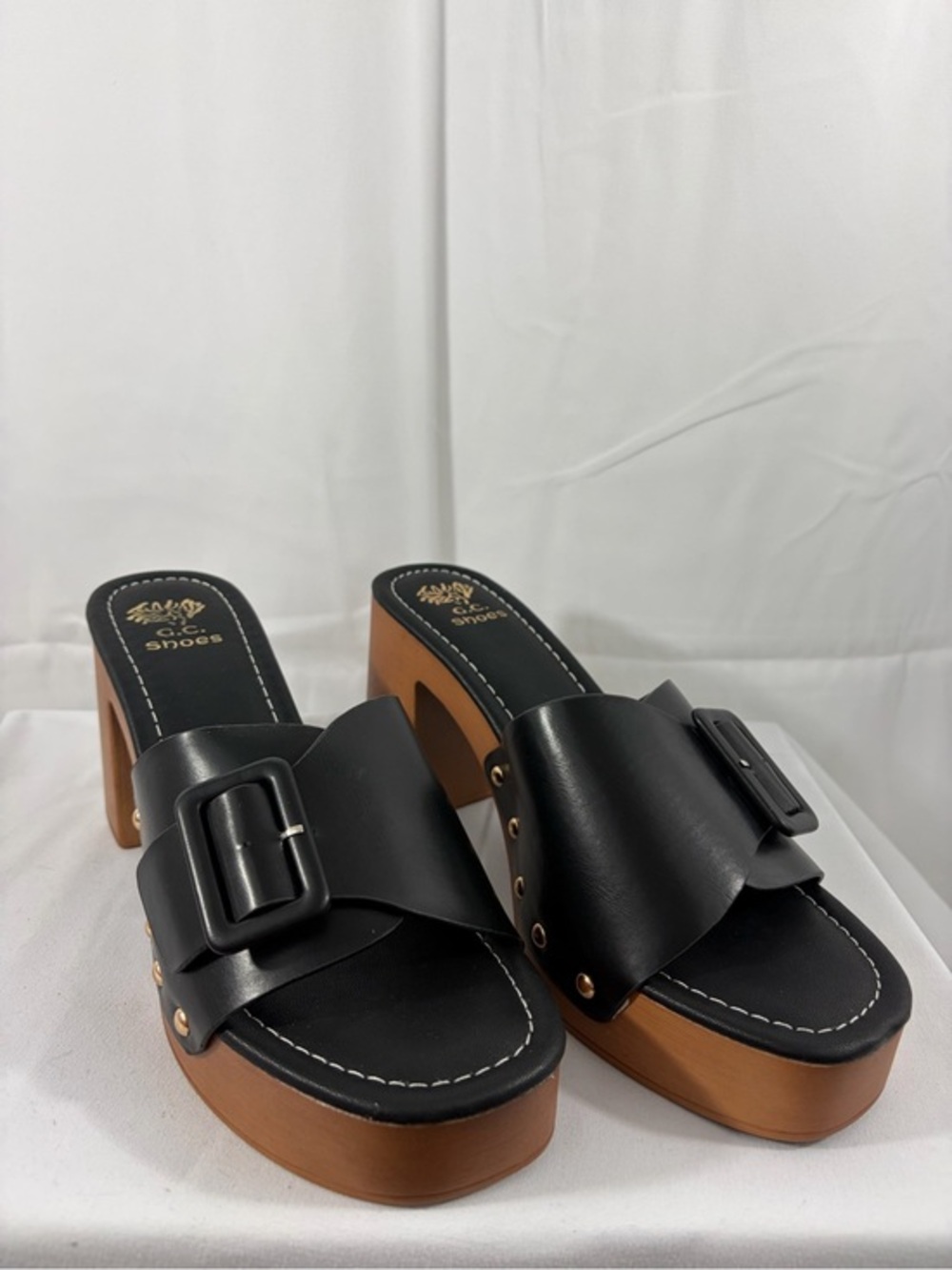 NWT G.C Shoes Women’s Size 10 Black Buckle Platform Sandals